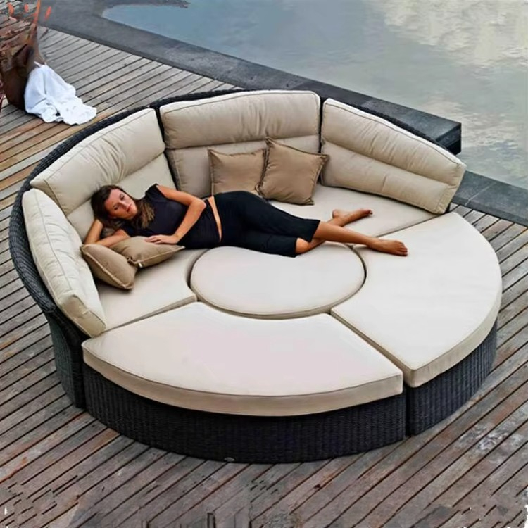 Outdoor Furniture Luxury - 高級ガーデン屋外家具ラウンドウィッカーデイベッド大型パティオラウンジベッド、ホテル用ラタン製